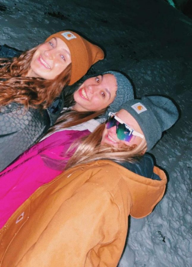 Lauren Hall, Mackenzie Astorino, and Miah Wojdyla enjoy the snow