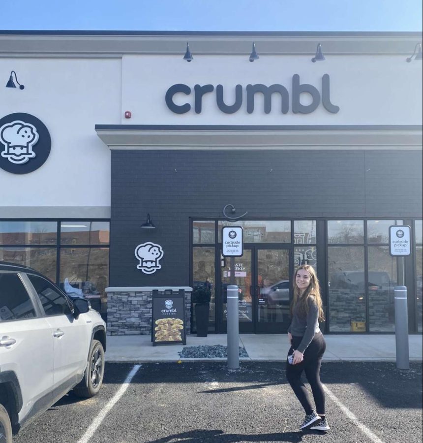 Crumbl cookies review