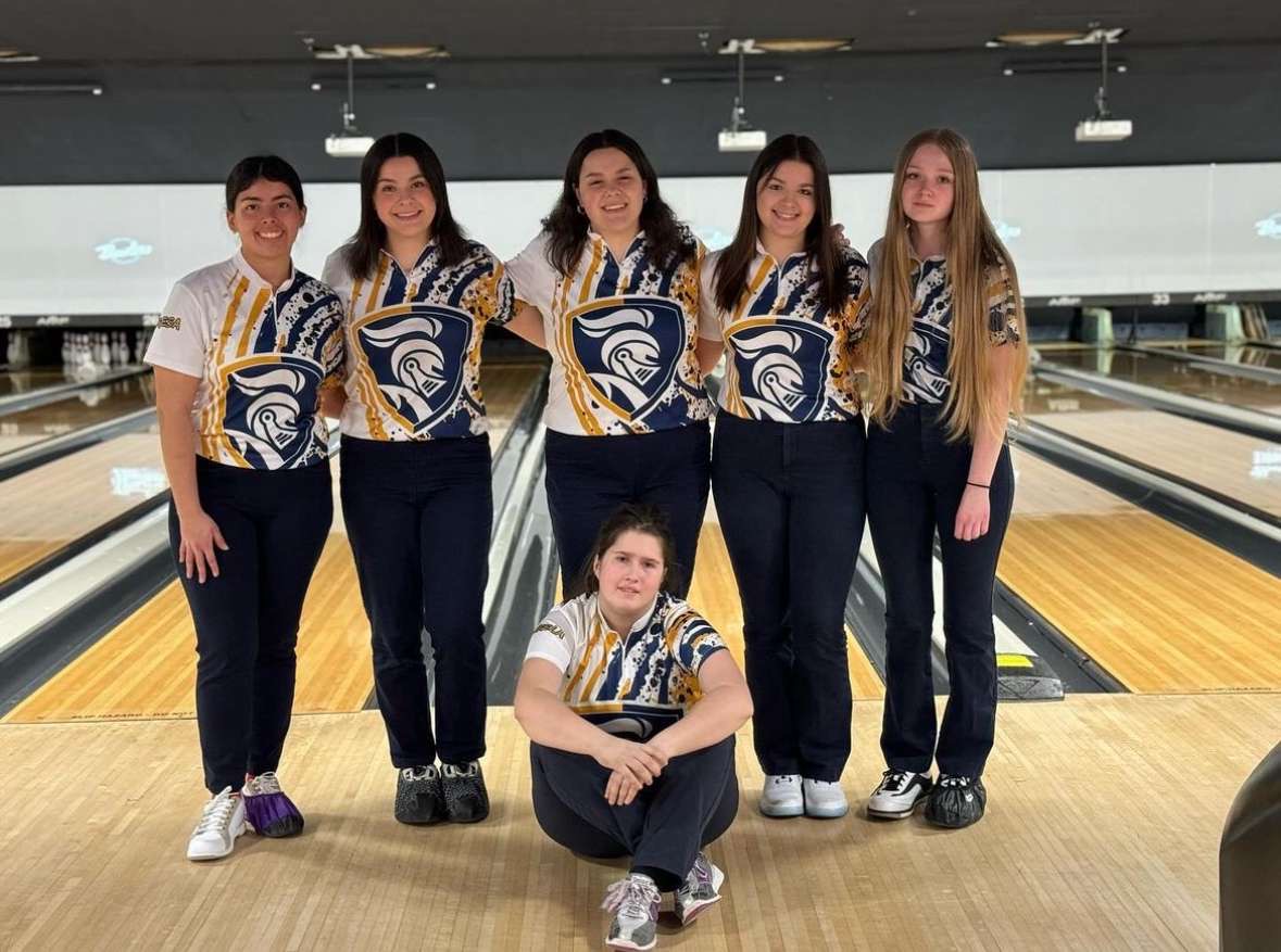 The Norwin Girls bowlers pose for a picture after the WPIBL matchup.