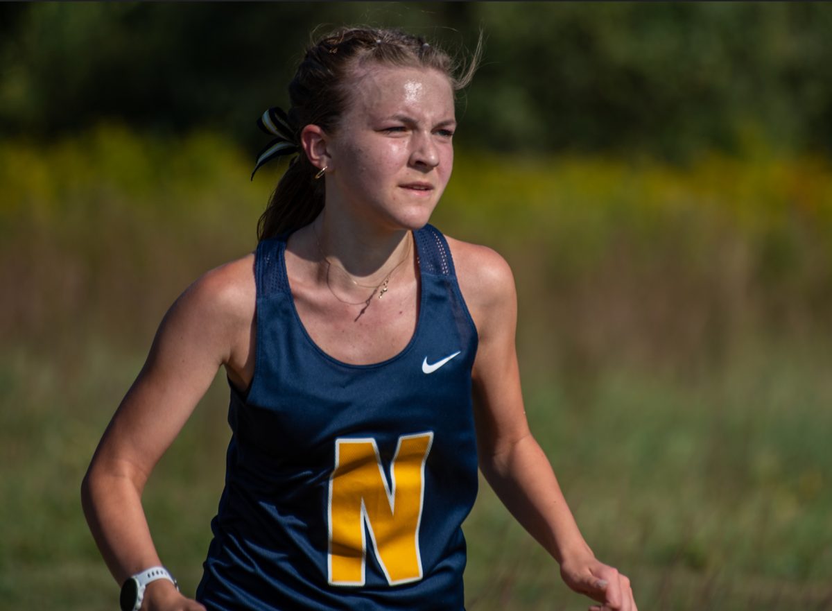 Sophoremore Jillian Ryba runs at Ligoneer Valley