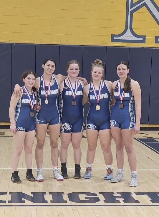 The girls wrestlers had 5 regional qualifiers last season--Addison Elyes, Jojo Dollman, Abby Hewitt, Octavia Walker, and Karsyn Champion--and they all return to the team this year. 