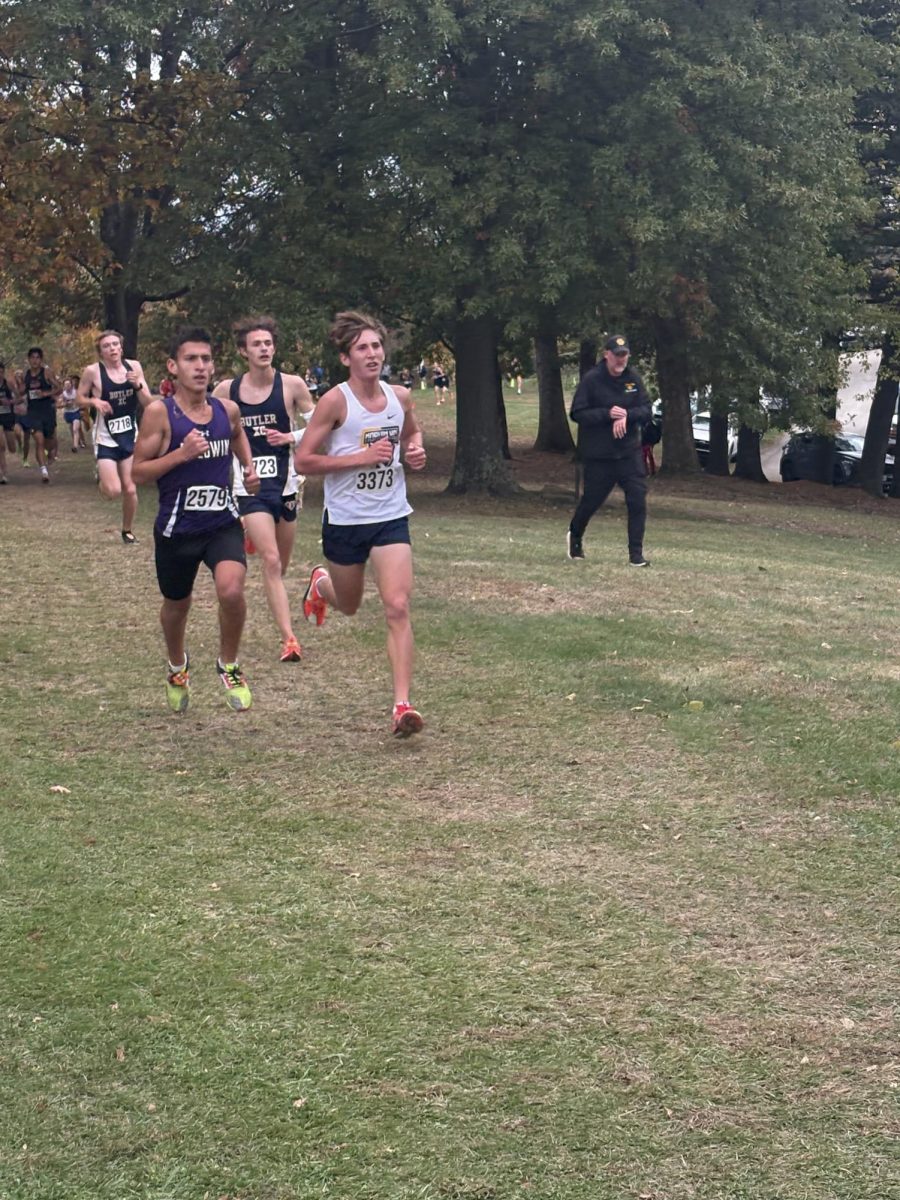 Sophomore Alexander Barrett running in the WPIAL championship.